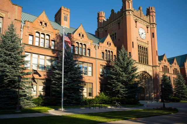 U of I, former law school professor agree on $750,000 settlement - Vimarsana News