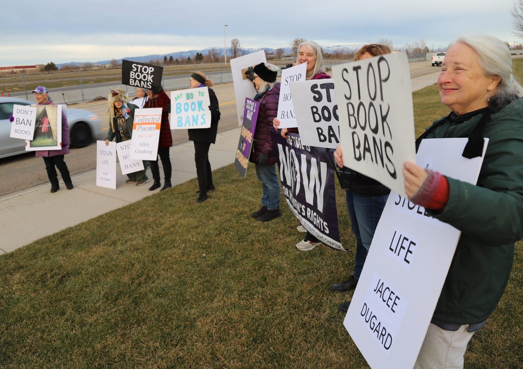 Book banning protesters speak out before West Ada board meeting